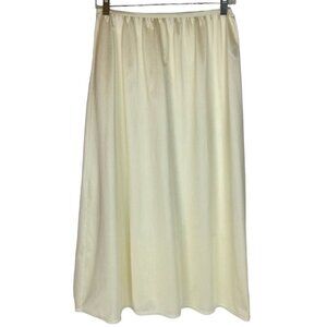 Vanity Fair Half Slip Size Large Champagne Beige Nylon A-Line Vtg Made in USA